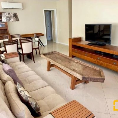 Apartamentos com 121m², 3 quartos, 1 suíte, 2 garagens, no bairro Agronômica em Florianópolis