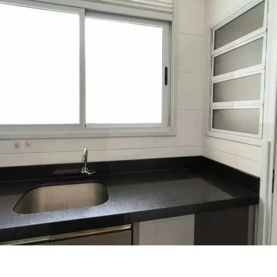 Apartamentos com 106m², 3 quartos, 1 suíte, 2 garagens, no bairro Canto em Florianópolis