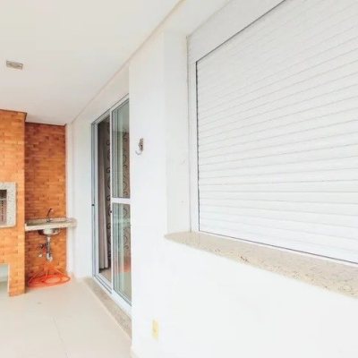 Apartamentos com 106m², 3 quartos, 1 suíte, 2 garagens, no bairro Canto em Florianópolis