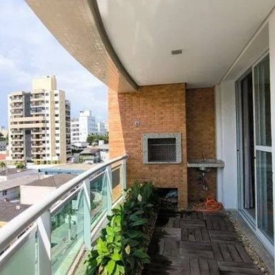 Apartamentos com 106m², 3 quartos, 1 suíte, 2 garagens, no bairro Canto em Florianópolis