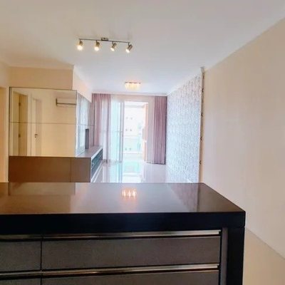 Apartamentos com 106m², 3 quartos, 1 suíte, 2 garagens, no bairro Canto em Florianópolis