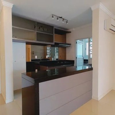 Apartamentos com 106m², 3 quartos, 1 suíte, 2 garagens, no bairro Canto em Florianópolis