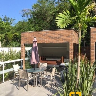 Apartamentos com 71m², 2 quartos, 1 suíte, 2 garagens, no bairro Saco Grande em Florianópolis