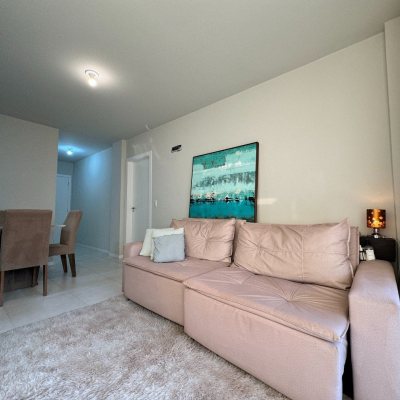 Apartamentos com 71m², 2 quartos, 1 suíte, 2 garagens, no bairro Saco Grande em Florianópolis