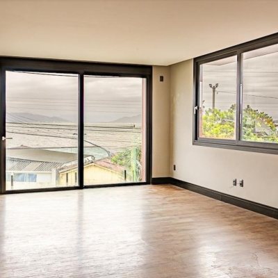Casa em Condomínio com 400m², 3 quartos, 3 suítes, 2 garagens, no bairro Cacupé em Florianópolis