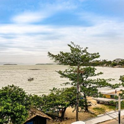 Casa em Condomínio com 400m², 3 quartos, 3 suítes, 2 garagens, no bairro Cacupé em Florianópolis