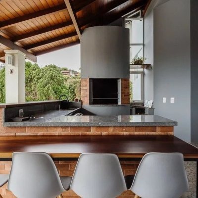 Casa em Condomínio com 290m², 3 quartos, 1 suíte, 2 garagens, no bairro Cacupé em Florianópolis