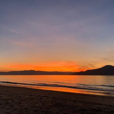 Casa Residencial com 222m², 4 quartos, 2 suítes, 2 garagens, no bairro Daniela em Florianópolis