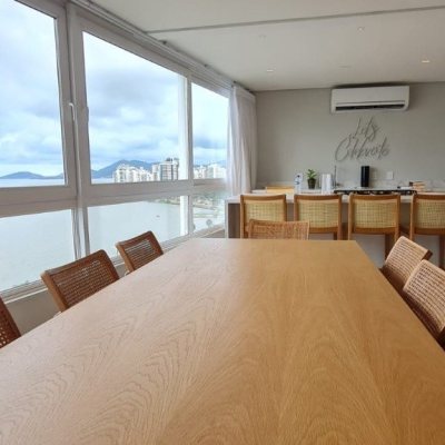 Cobertura com 172m², 3 quartos, 2 suítes, 1 garagem, no bairro Centro em Florianópolis