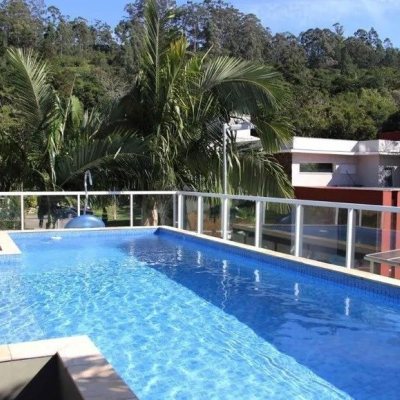 Casa em Condomínio com 350m², 3 quartos, 3 suítes, 5 garagens, no bairro Santo Antônio de Lisboa em Florianópolis