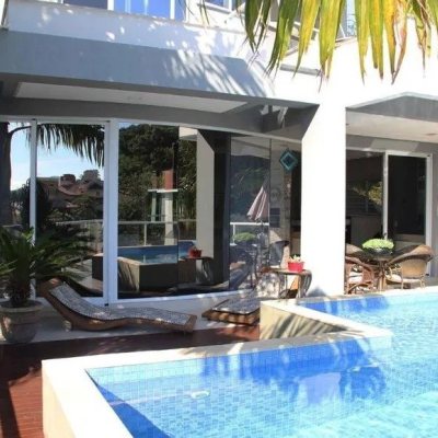 Casa em Condomínio com 350m², 3 quartos, 3 suítes, 5 garagens, no bairro Santo Antônio de Lisboa em Florianópolis