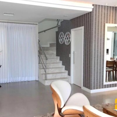 Casa em Condomínio com 350m², 3 quartos, 3 suítes, 5 garagens, no bairro Santo Antônio de Lisboa em Florianópolis
