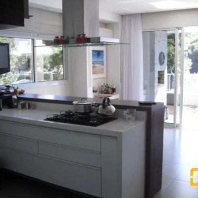 Casa em Condomínio com 350m², 3 quartos, 3 suítes, 5 garagens, no bairro Santo Antônio de Lisboa em Florianópolis