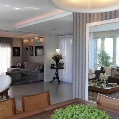 Casa em Condomínio com 350m², 3 quartos, 3 suítes, 5 garagens, no bairro Santo Antônio de Lisboa em Florianópolis