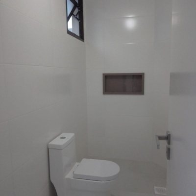 Casa em Condomínio com 288m², 4 quartos, 4 suítes, 2 garagens, no bairro Cachoeira do Bom Jesus em Florianópolis