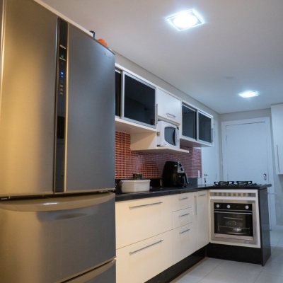 Apartamentos com 95m², 3 quartos, 2 suítes, 1 garagem, no bairro Centro em Florianópolis