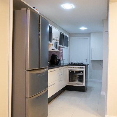 Apartamentos com 95m², 3 quartos, 2 suítes, 1 garagem, no bairro Centro em Florianópolis