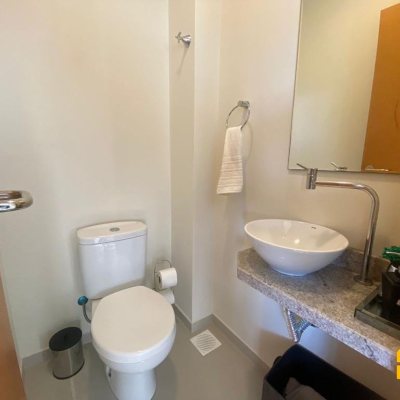 Apartamentos com 139m², 3 quartos, 1 suíte, 2 garagens, no bairro Agronômica em Florianópolis