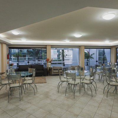 Apartamentos com 147m², 4 quartos, 1 suíte, 4 garagens, no bairro Centro em Florianópolis