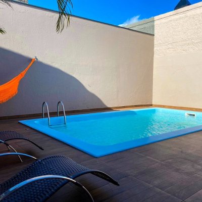 Casa Residencial com 156m², 5 quartos, 3 suítes, 3 garagens, no bairro Santa Monica em Florianópolis