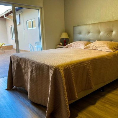 Casa Residencial com 156m², 5 quartos, 3 suítes, 3 garagens, no bairro Santa Monica em Florianópolis