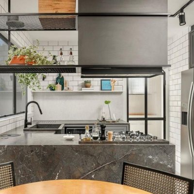 Apartamentos com 207m², 4 quartos, 1 suíte, 2 garagens, no bairro Centro em Florianópolis