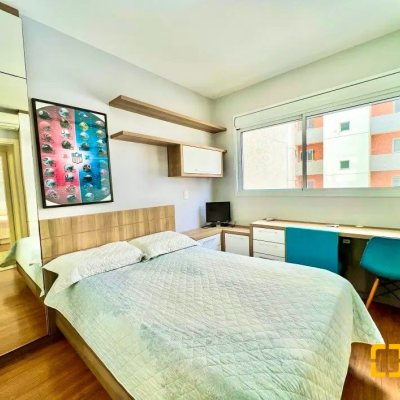 Apartamentos com 129m², 3 quartos, 3 suítes, 3 garagens, no bairro Centro em Florianópolis