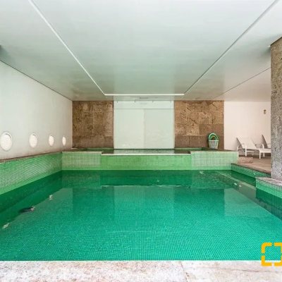 Apartamentos com 97m², 2 quartos, 2 suítes, 1 garagem, no bairro Centro em Florianópolis