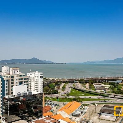 Apartamentos com 97m², 2 quartos, 2 suítes, 1 garagem, no bairro Centro em Florianópolis