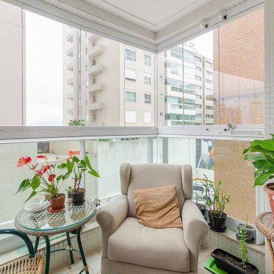 Apartamentos com 97m², 2 quartos, 2 suítes, 1 garagem, no bairro Centro em Florianópolis