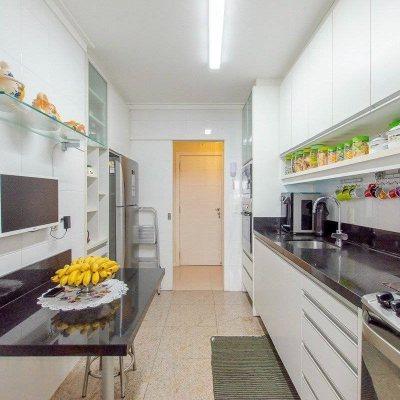 Apartamentos com 97m², 2 quartos, 2 suítes, 1 garagem, no bairro Centro em Florianópolis