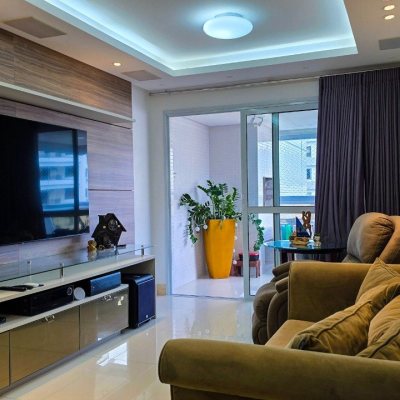 Apartamentos com 130m², 3 quartos, 3 suítes, 3 garagens, no bairro Centro em Florianópolis