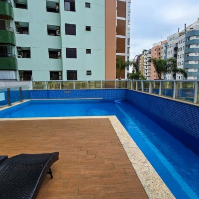 Apartamentos com 130m², 3 quartos, 3 suítes, 3 garagens, no bairro Centro em Florianópolis