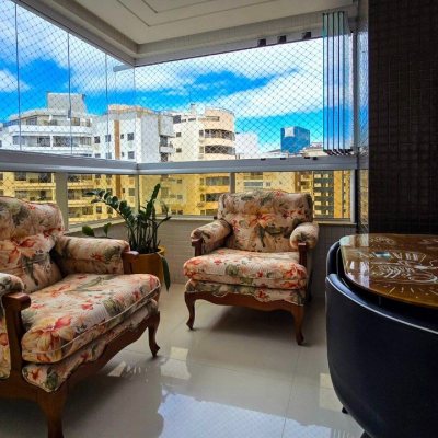 Apartamentos com 130m², 3 quartos, 3 suítes, 3 garagens, no bairro Centro em Florianópolis