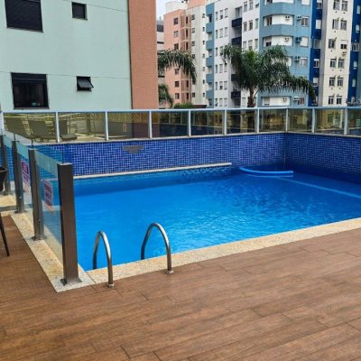 Apartamentos com 130m², 3 quartos, 3 suítes, 3 garagens, no bairro Centro em Florianópolis