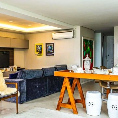 Apartamentos com 237m², 3 quartos, 3 suítes, 3 garagens, no bairro João Paulo em Florianópolis