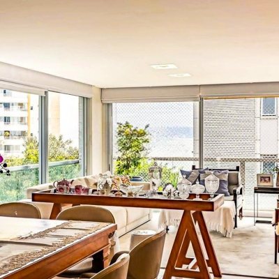 Apartamentos com 237m², 3 quartos, 3 suítes, 3 garagens, no bairro João Paulo em Florianópolis