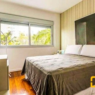 Apartamentos com 237m², 3 quartos, 3 suítes, 3 garagens, no bairro João Paulo em Florianópolis