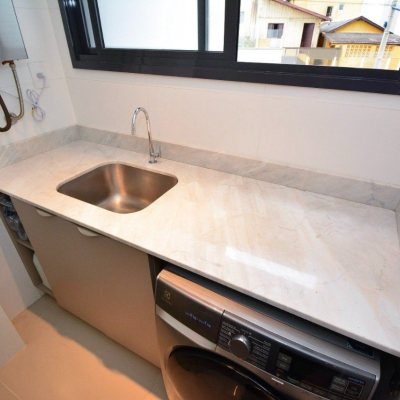 Apartamentos com 79m², 2 quartos, 1 suíte, 2 garagens, no bairro Centro em Florianópolis