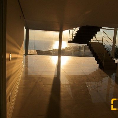 Casa em Condomínio com 461m², 3 quartos, 3 suítes, 4 garagens, no bairro Cacupé em Florianópolis