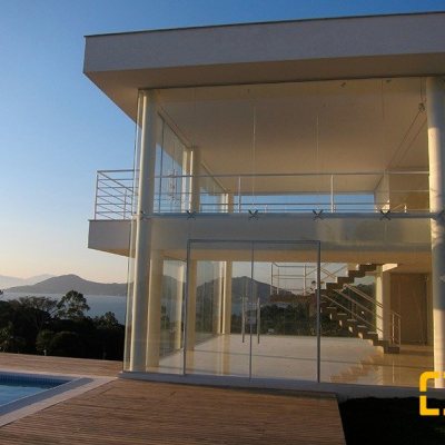 Casa em Condomínio com 461m², 3 quartos, 3 suítes, 4 garagens, no bairro Cacupé em Florianópolis