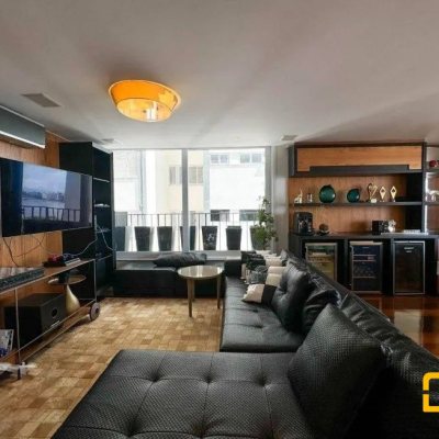 Apartamentos com 206m², 3 quartos, 3 suítes, 3 garagens, no bairro Agronômica em Florianópolis