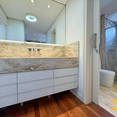 Apartamentos com 206m², 3 quartos, 3 suítes, 3 garagens, no bairro Agronômica em Florianópolis