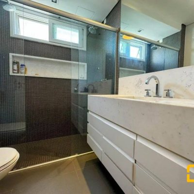 Apartamentos com 206m², 3 quartos, 3 suítes, 3 garagens, no bairro Agronômica em Florianópolis