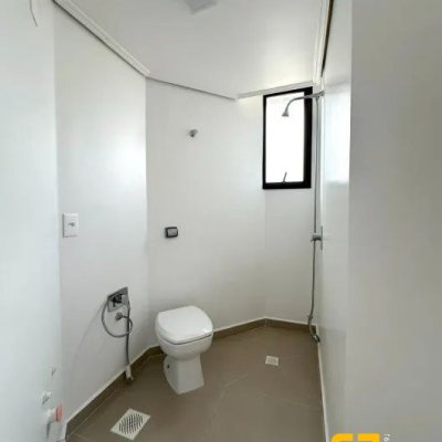 Apartamentos com 156m², 3 quartos, 3 suítes, 2 garagens, no bairro Centro em Florianópolis