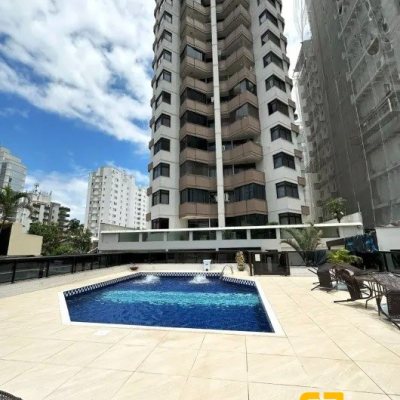 Apartamentos com 156m², 3 quartos, 3 suítes, 2 garagens, no bairro Centro em Florianópolis