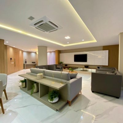 Apartamentos com 122m², 3 quartos, 1 suíte, 2 garagens, no bairro Itacorubi em Florianópolis