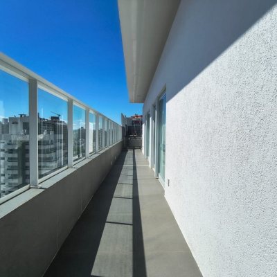 Studio Residencial com 45m², 1 quarto, 1 garagem, no bairro Campinas em São José