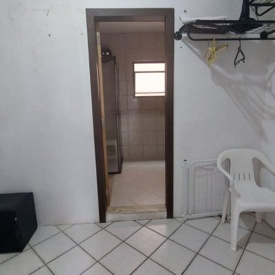 Casa Residencial com 229m², 5 quartos, 3 suítes, 6 garagens, no bairro Campeche em Florianópolis