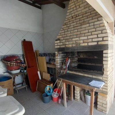 Casa Residencial com 229m², 5 quartos, 3 suítes, 6 garagens, no bairro Campeche em Florianópolis